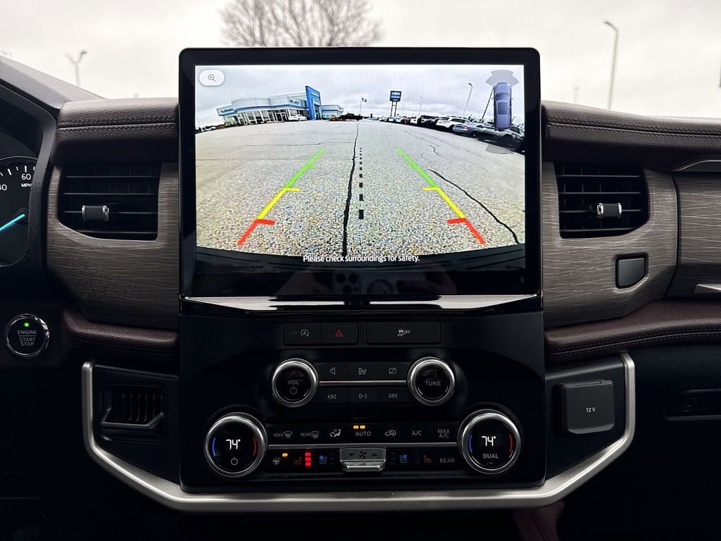 Used 2024 Ford Expedition Limited image 24