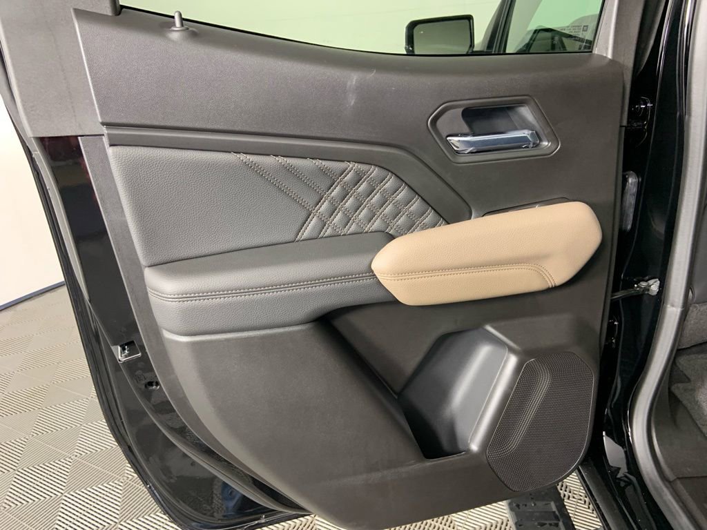 Used 2026 GMC Canyon Denali AWD/4WD image 17