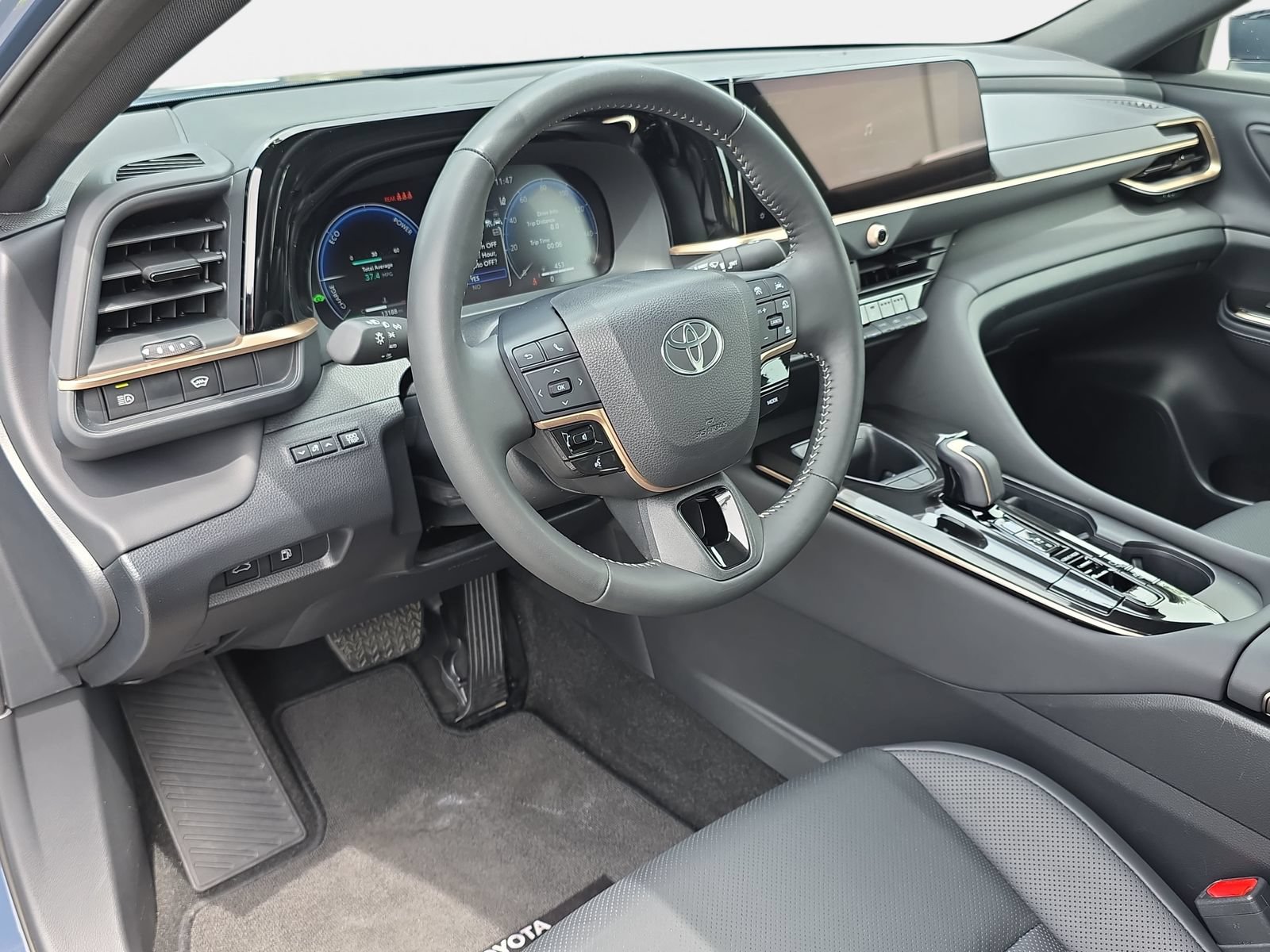 Used 2026 Toyota Crown AWD/4WD image 15