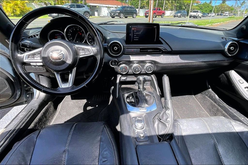 Used 2020 MAZDA MX-5 Miata RF Grand Touring RWD image 15