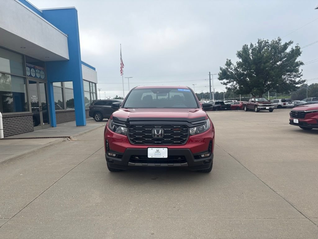 Used 2025 Honda Ridgeline TrailSport image 2