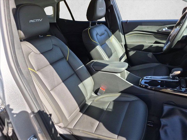 Used 2025 Chevrolet Trax ACTIV w/ Driver Confidence Package FWD image 19
