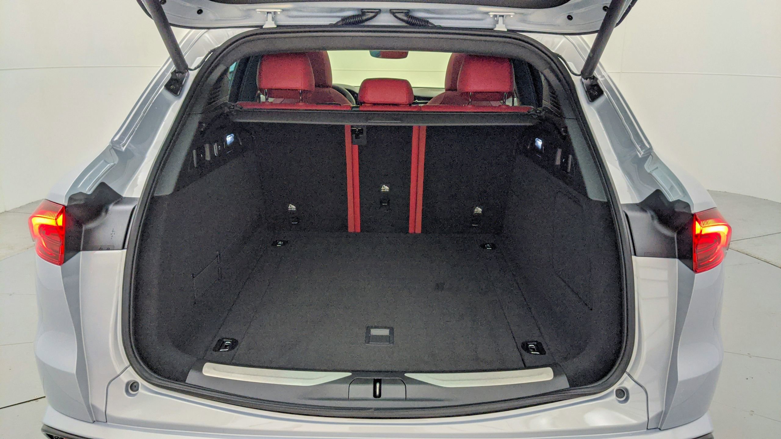 Used 2024 Maserati Grecale Trofeo image 50