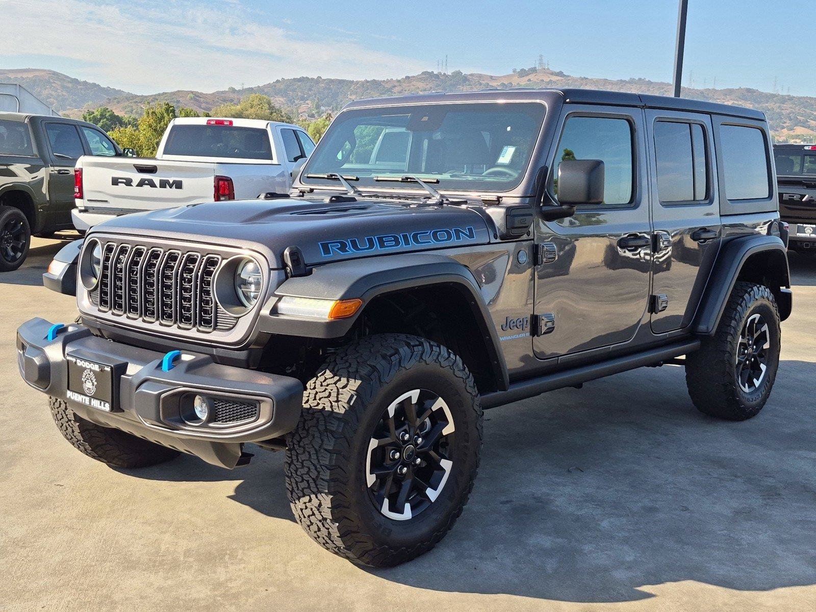 Certified 2025 Jeep Wrangler Unlimited Rubicon 4xe w/ Convenience Group AWD/4WD image 4