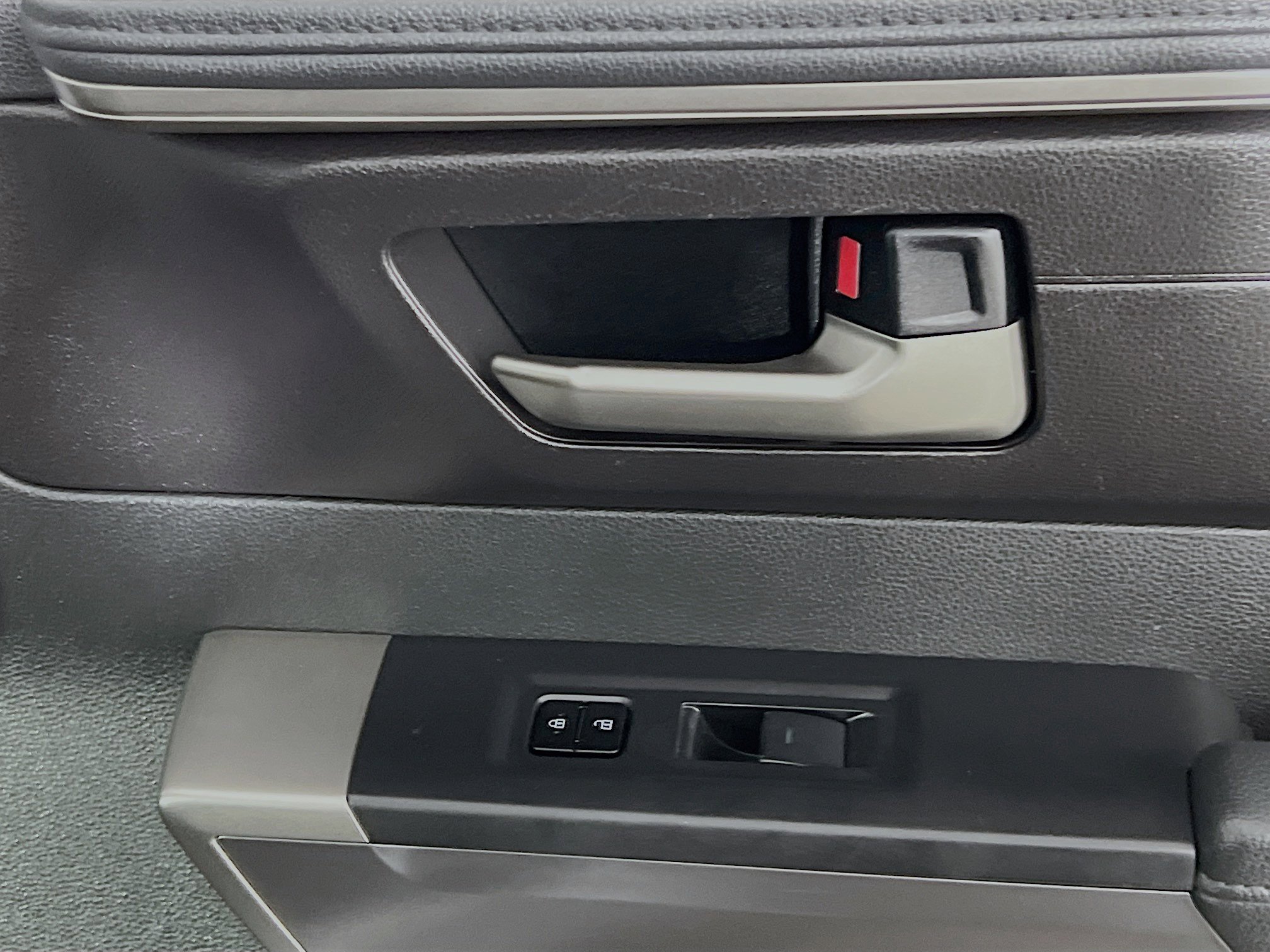 Used 2025 Toyota Sequoia SR5 w/ SR5 Premium Package RWD image 32