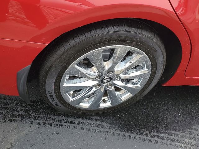 Used 2020 Toyota Camry SE image 5