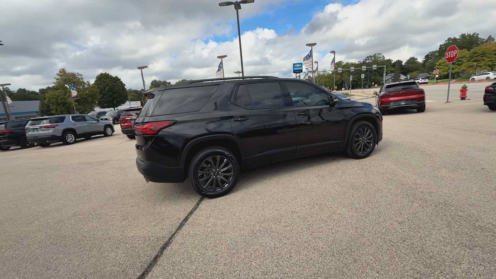 Certified 2023 Chevrolet Traverse RS w/ LPO, Floor Liner Package AWD/4WD image 8