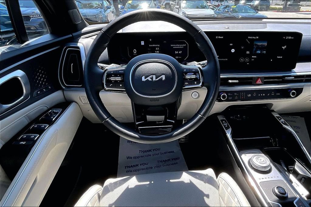 Certified 2025 Kia Sorento SX Prestige AWD/4WD image 7