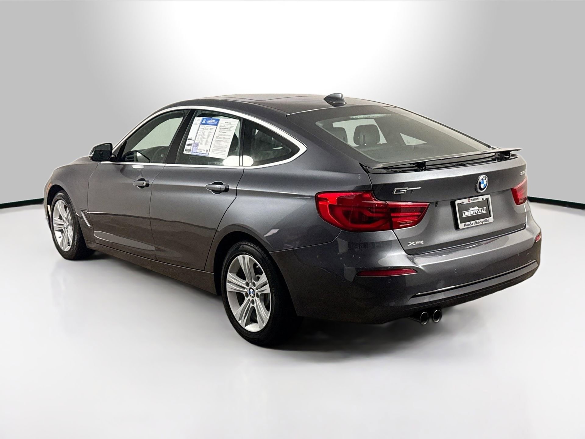 Used 2018 BMW 330i Gran Turismo xDrive w/ Premium Package image 10