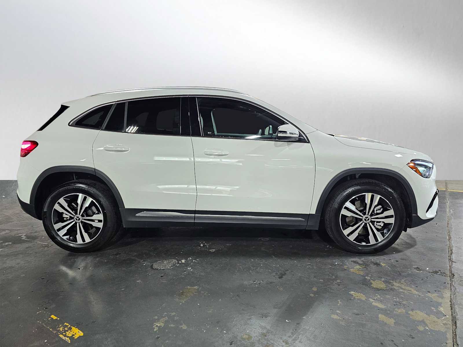 Used 2026 Mercedes-Benz GLA 250 4MATIC image 2