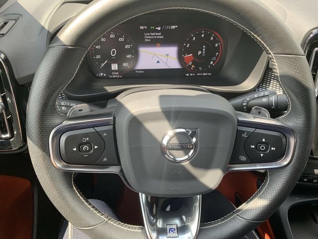 Used 2020 Volvo XC40 T5 R-Design w/ Protection Package Premier AWD/4WD image 19