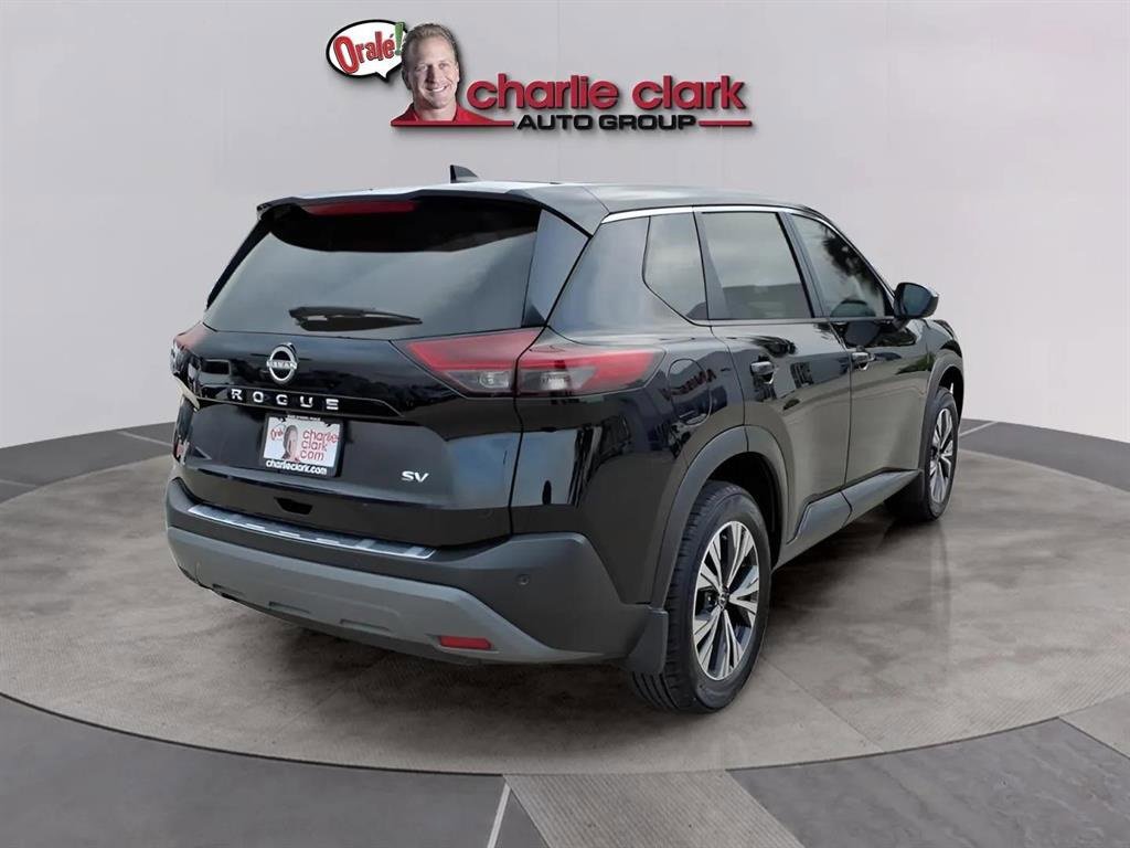Used 2023 Nissan Rogue SV image 5