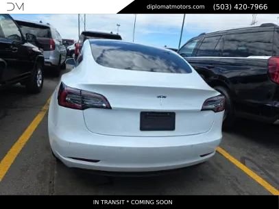 Used 2020 Tesla Model 3 Standard Range RWD image 5