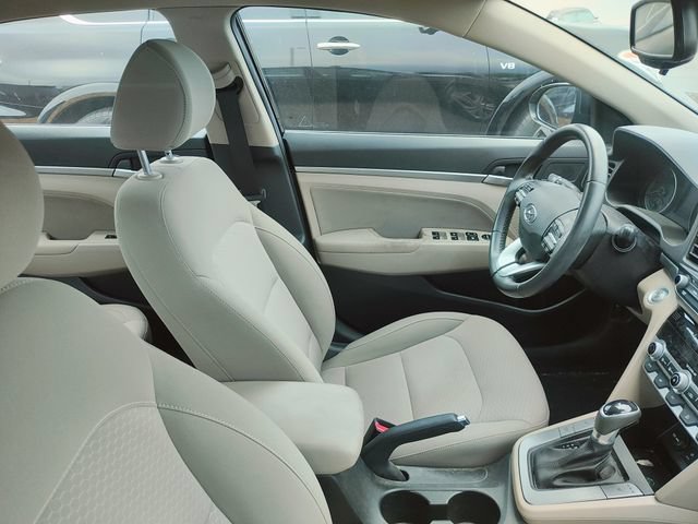 Used 2020 Hyundai Elantra Value Edition FWD image 4