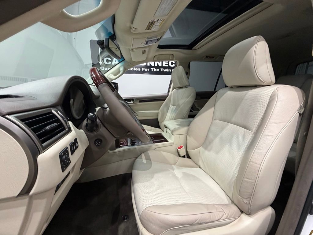 Used 2015 Lexus GX 460 w/ Premium Package image 22