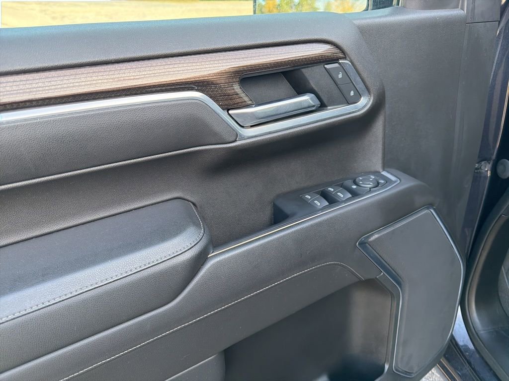 Used 2022 Chevrolet Silverado 1500 LT image 10