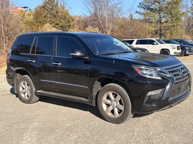 Used 2018 Lexus GX 460 image 3