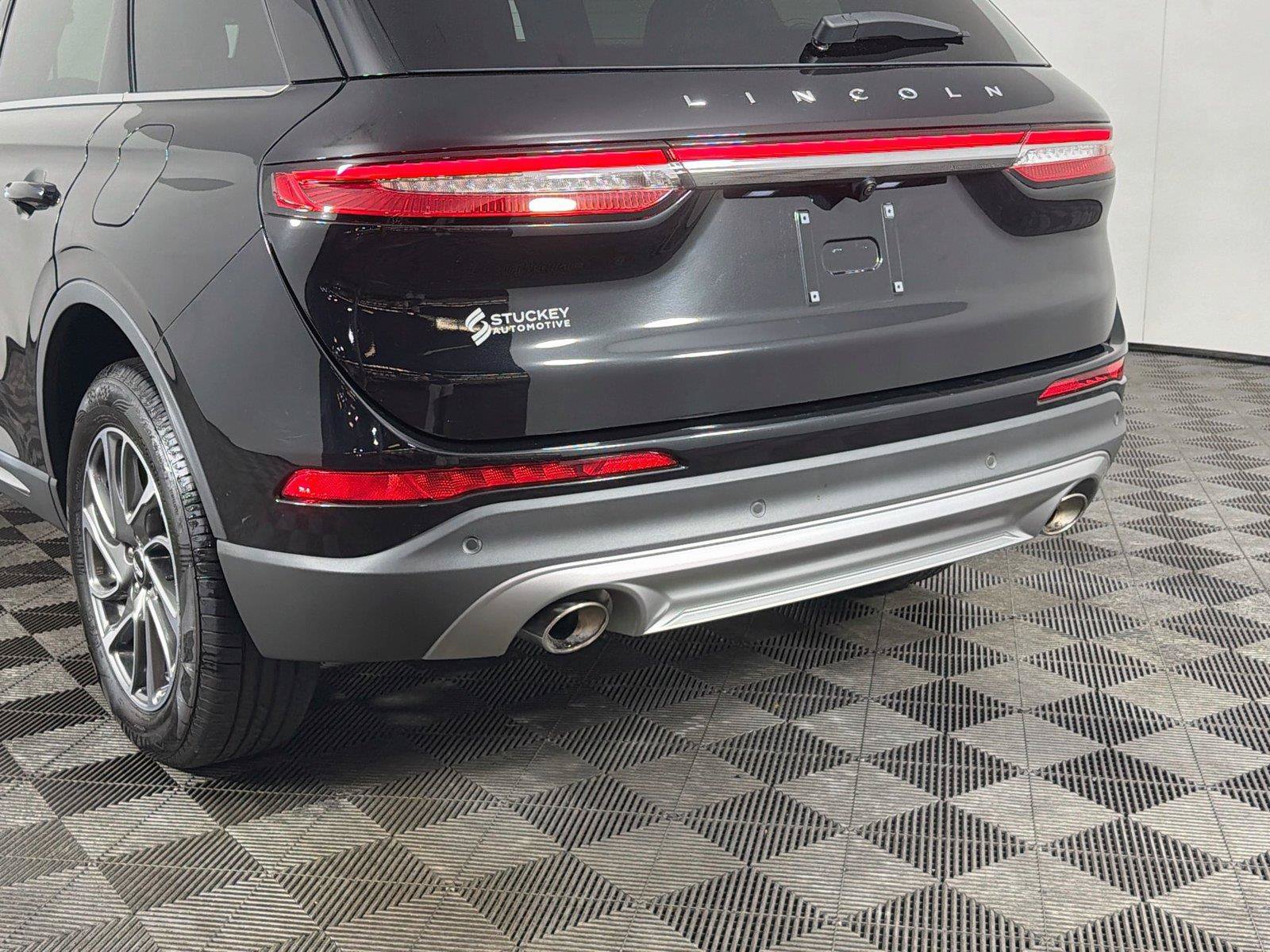 Used 2022 Lincoln Corsair AWD w/ Equipment Group 101A image 38