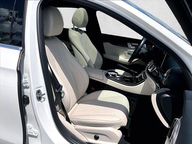 Used 2020 Mercedes-Benz E 350 Sedan image 9