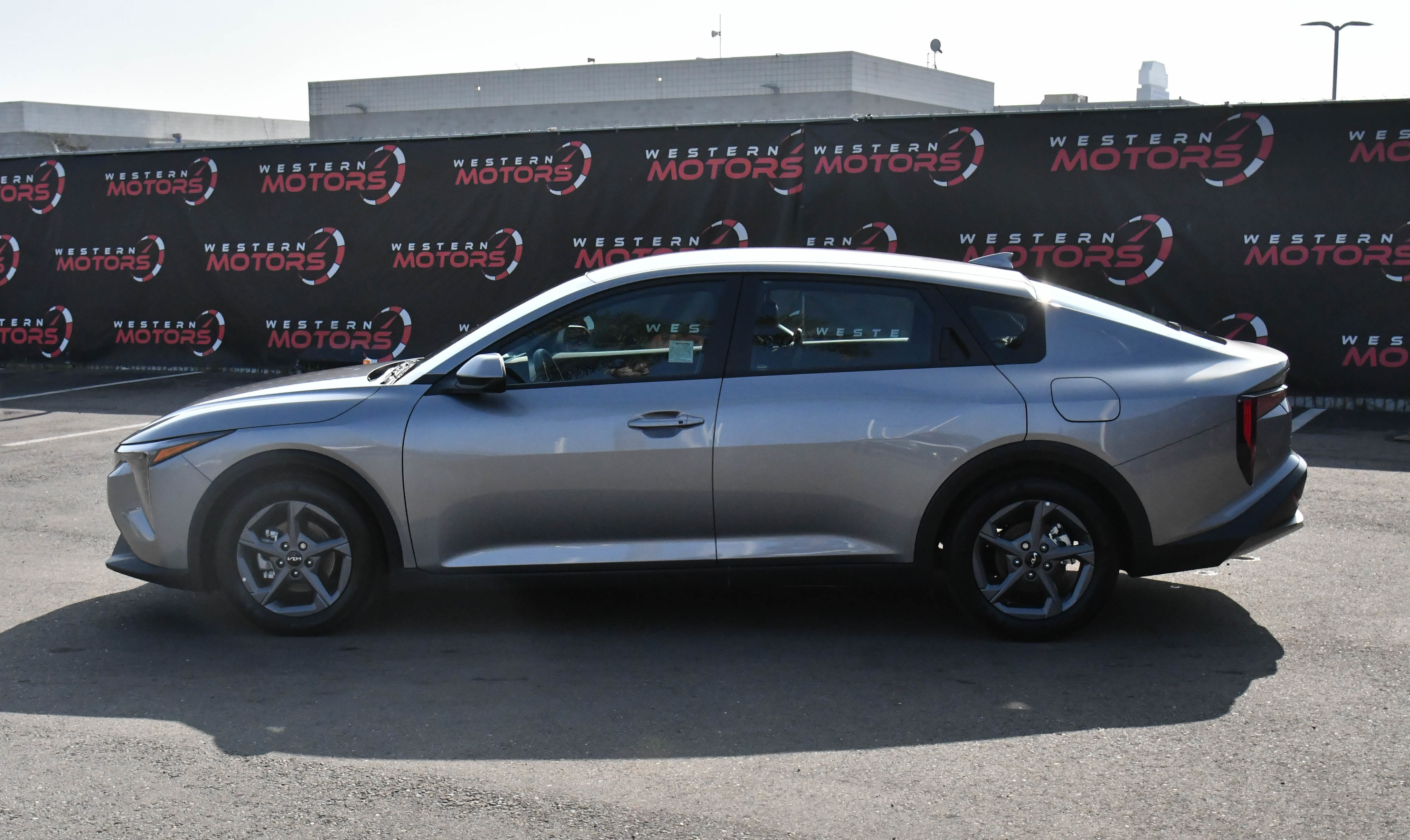 Used 2025 Kia K4 LXS image 4