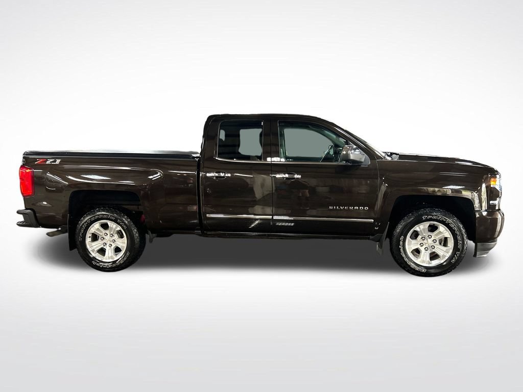 Used 2018 Chevrolet Silverado 1500 LTZ Z71 w/ LTZ Plus Package AWD/4WD image 7