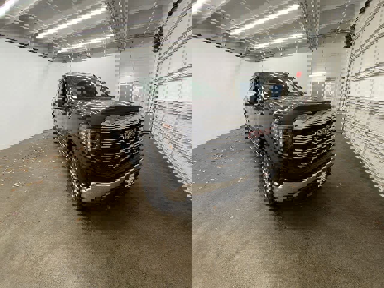 Used 2023 GMC Sierra 1500 SLT w/ SLT Premium Package image 8