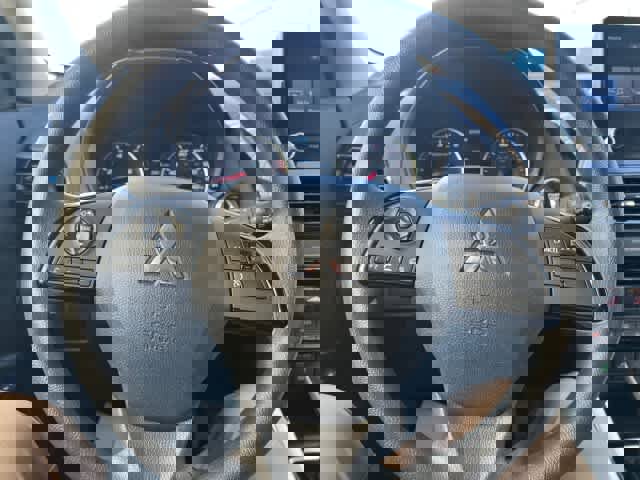 Used 2024 Mitsubishi Eclipse Cross LE image 23