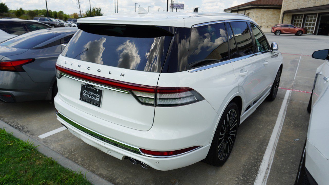 Used 2020 Lincoln Aviator Black Label w/ Class IV Trailer Tow Package AWD/4WD image 5