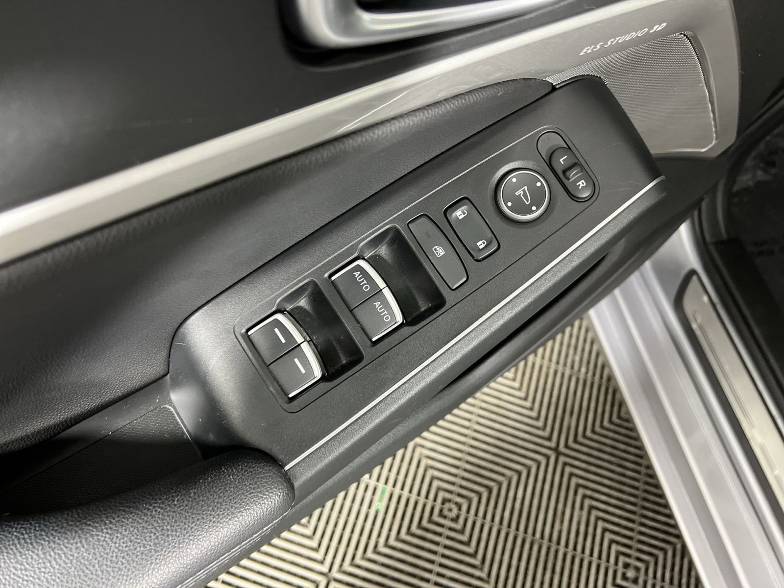 Used 2023 Acura Integra A-Spec FWD image 15
