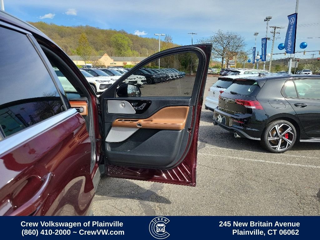 Used 2020 Lincoln Aviator Reserve w/ Equipment Group 202A AWD/4WD image 45