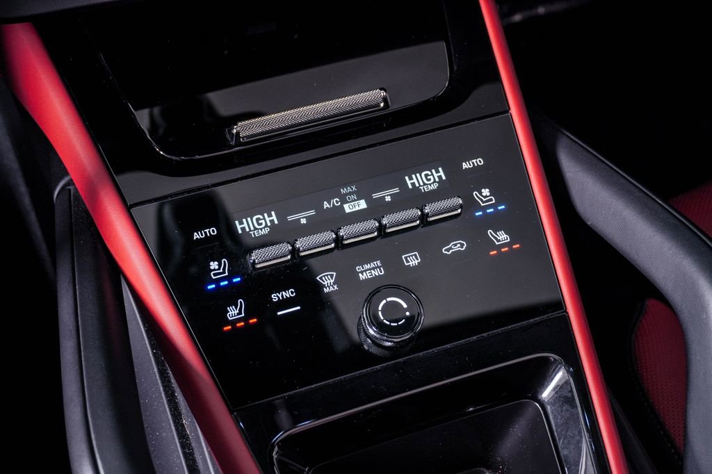 Certified 2025 Porsche Cayenne E-Hybrid image 20