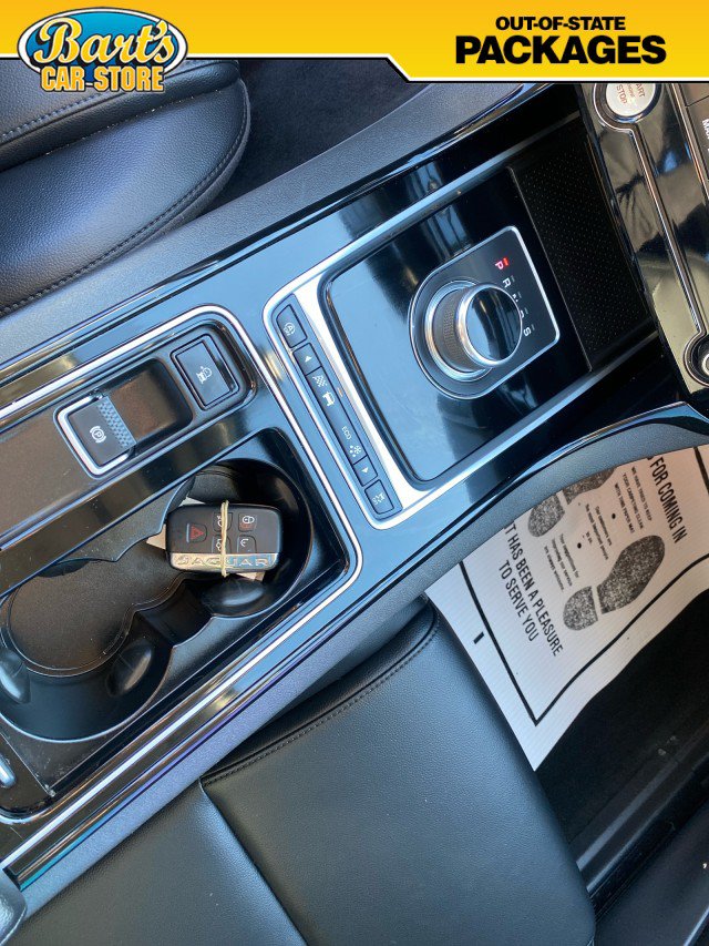 Used 2018 Jaguar XE Premium AWD/4WD image 30