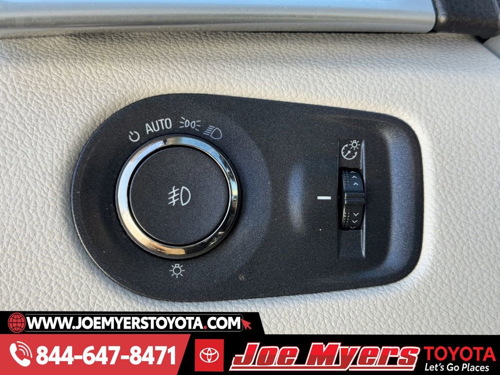 Used 2014 Cadillac SRX Premium image 25