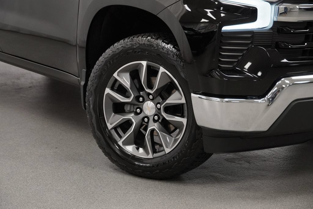 Certified 2024 Chevrolet Silverado 1500 LT AWD/4WD image 11