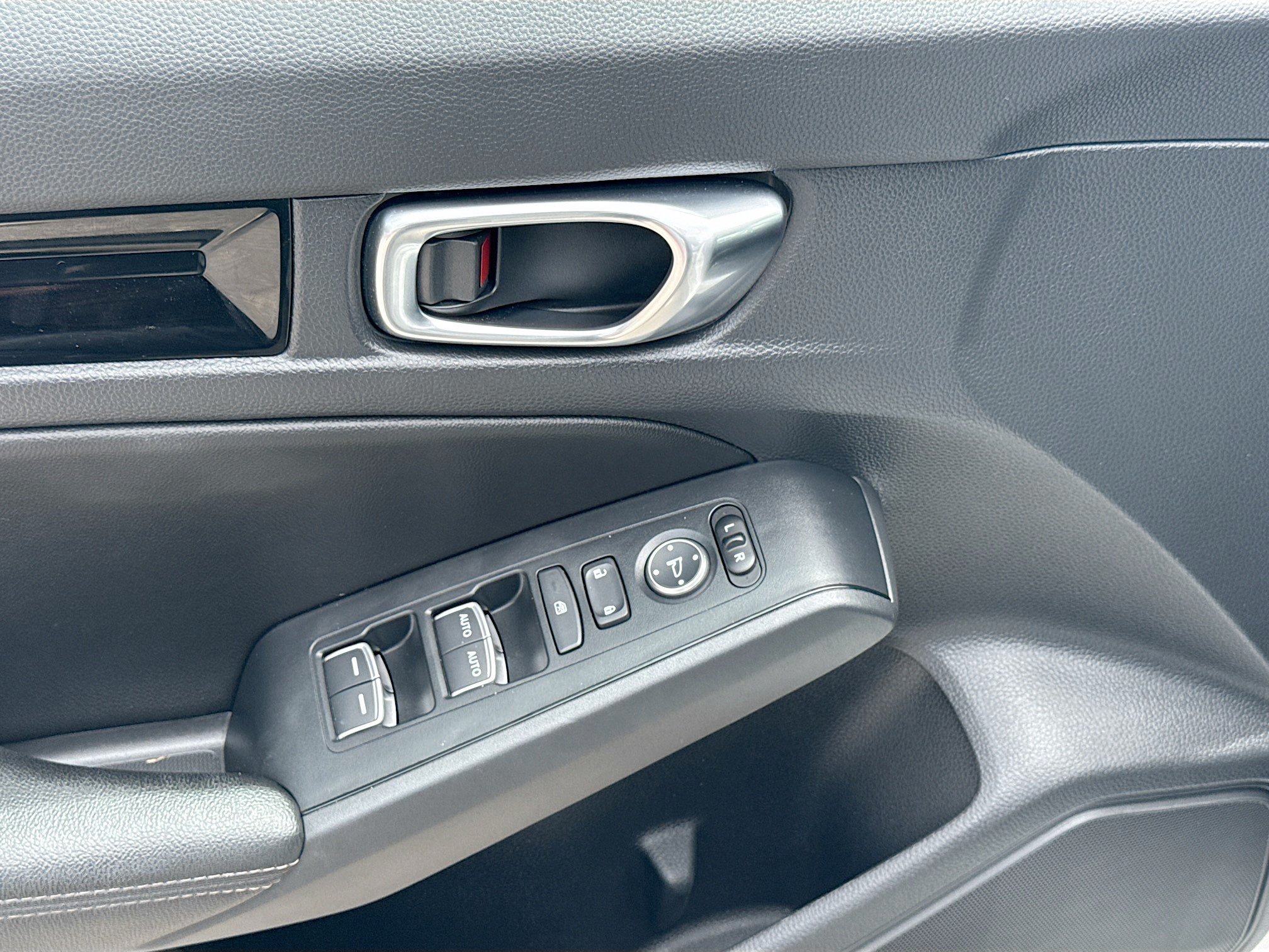 Certified 2024 Honda Civic EX-L image 16