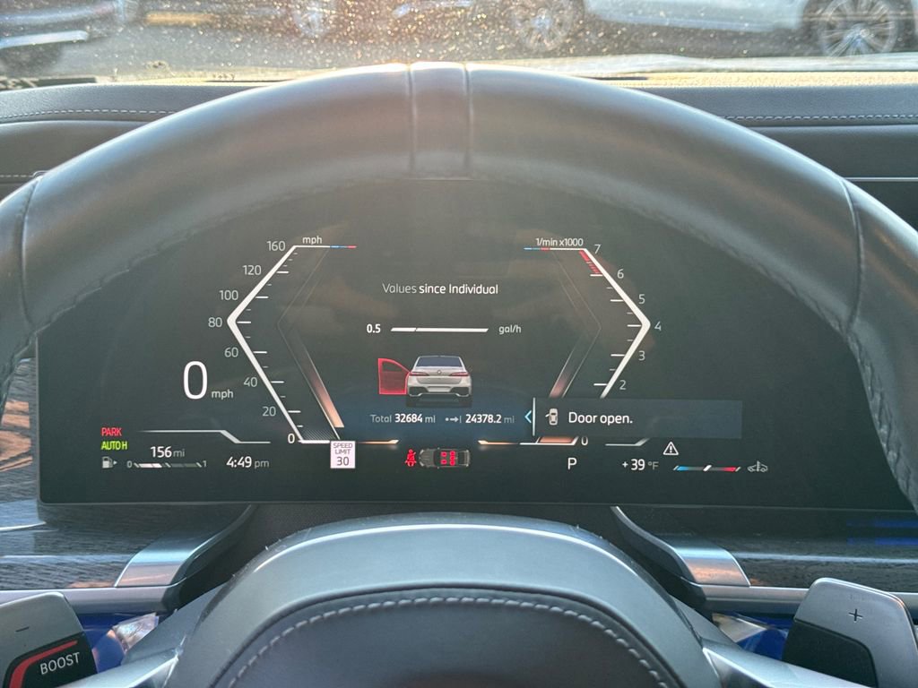 Used 2023 BMW 760i xDrive image 26