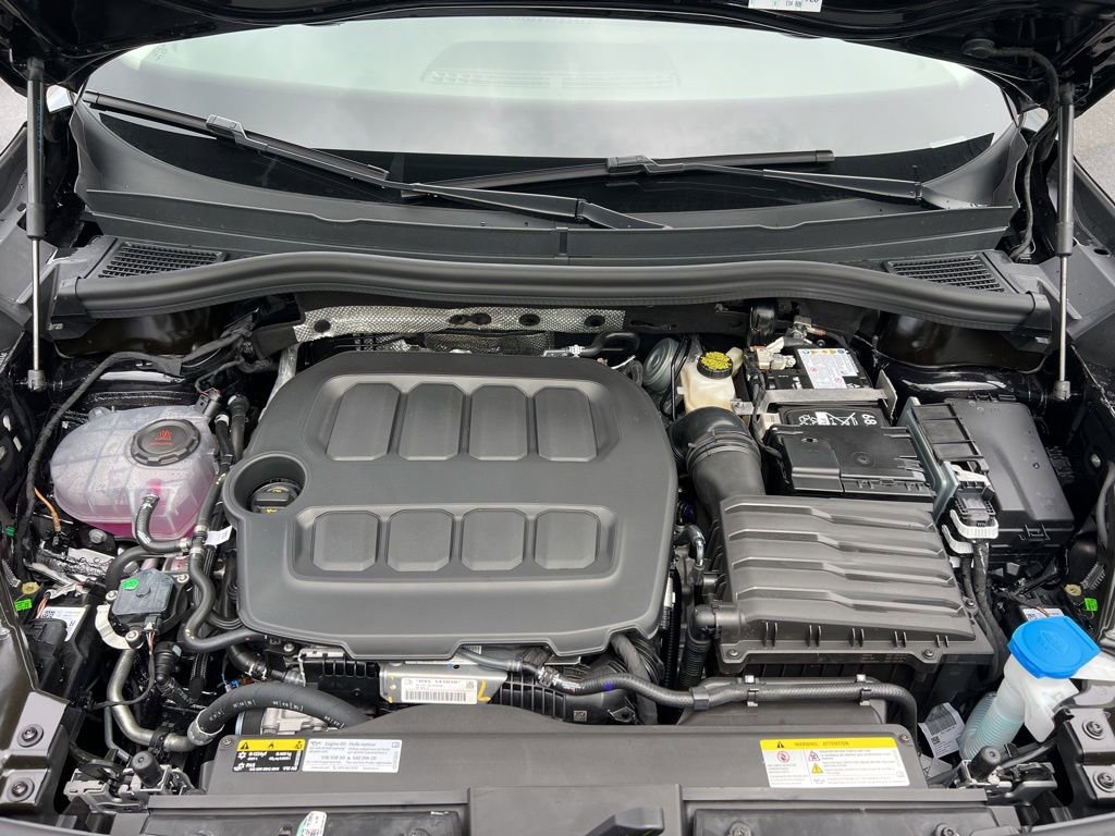New 2026 Volkswagen Tiguan SE FWD image 11
