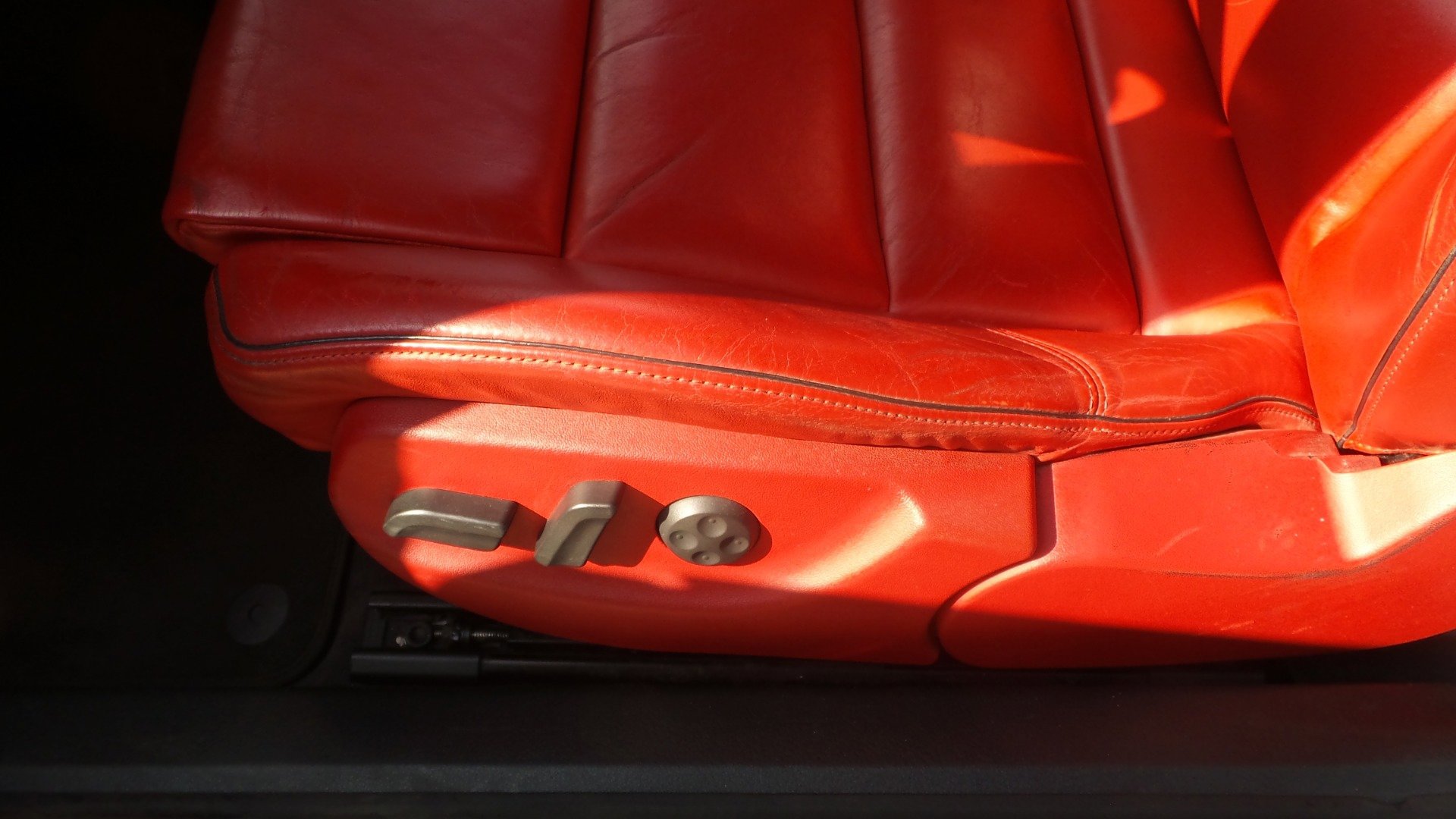 Used 2005 Audi S4 Cabriolet image 37