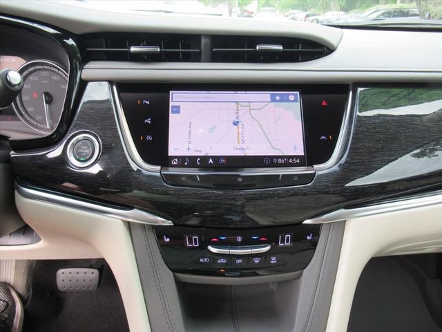 Used 2020 Cadillac XT6 Premium Luxury AWD/4WD image 29