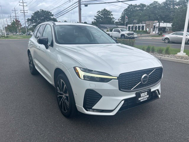Used 2023 Volvo XC60 B6 Ultimate w/ Climate Package AWD/4WD image 6