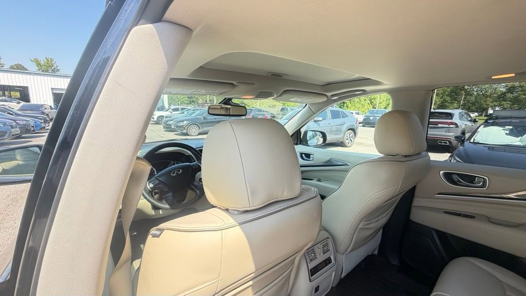 Used 2019 INFINITI QX60 Luxe w/ Essential Package AWD/4WD image 18