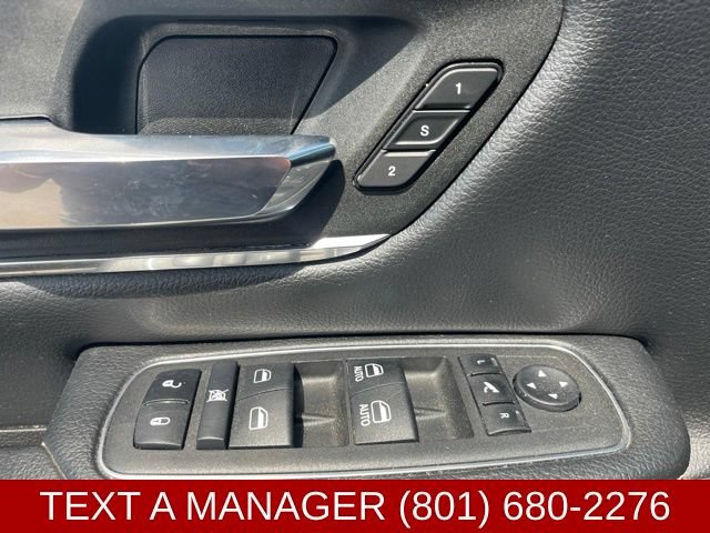 Used 2024 RAM 1500 Laramie AWD/4WD image 17