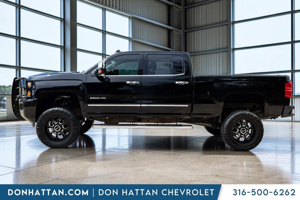 Used 2019 Chevrolet Silverado 2500 LTZ w/ Duramax Plus Package AWD/4WD image 2