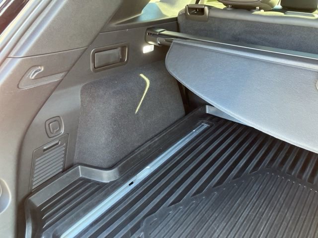 Used 2020 Cadillac XT5 Premium Luxury image 32