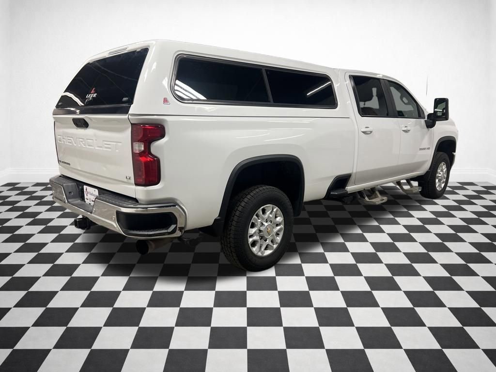 Used 2022 Chevrolet Silverado 3500 LT w/ Convenience Package image 8
