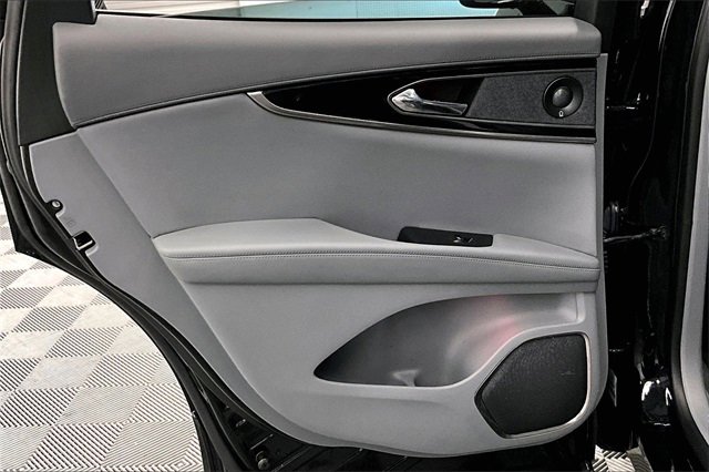 Used 2023 Lincoln Nautilus Reserve w/ Equipment Group 201A image 19