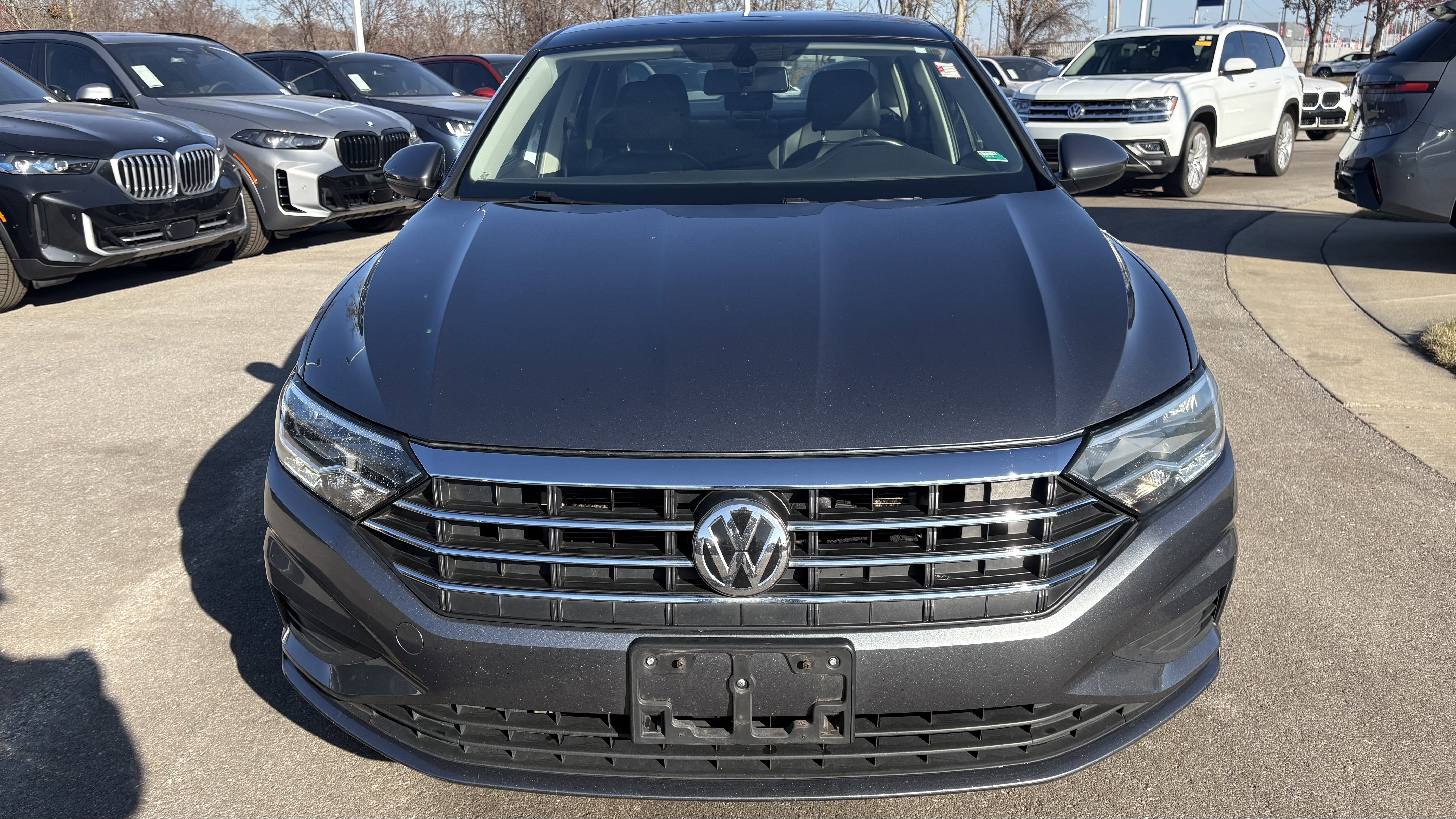 Used 2019 Volkswagen Jetta SE image 3