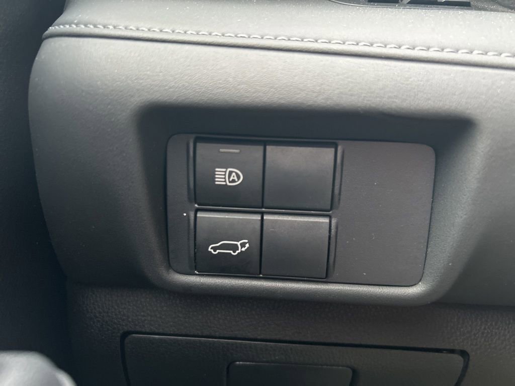 Used 2021 Toyota Highlander XSE image 11