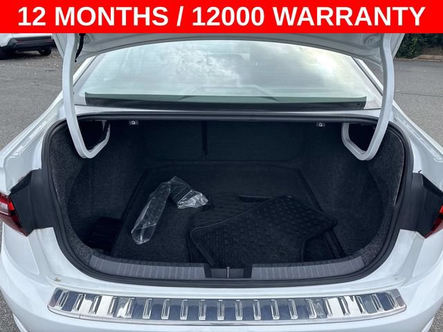 Used 2020 Volkswagen Jetta SE w/ SE Cold Weather Package FWD image 12