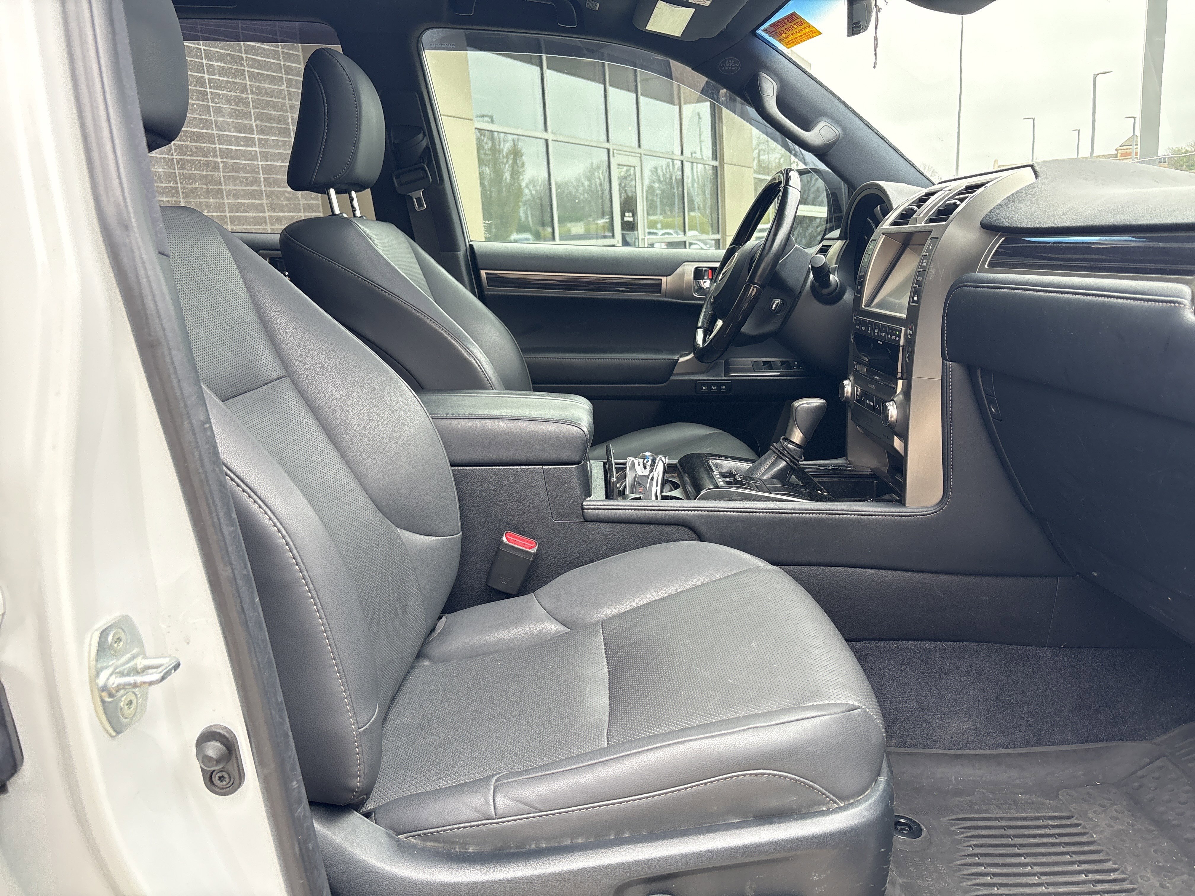 Used 2021 Lexus GX 460 Premium image 3